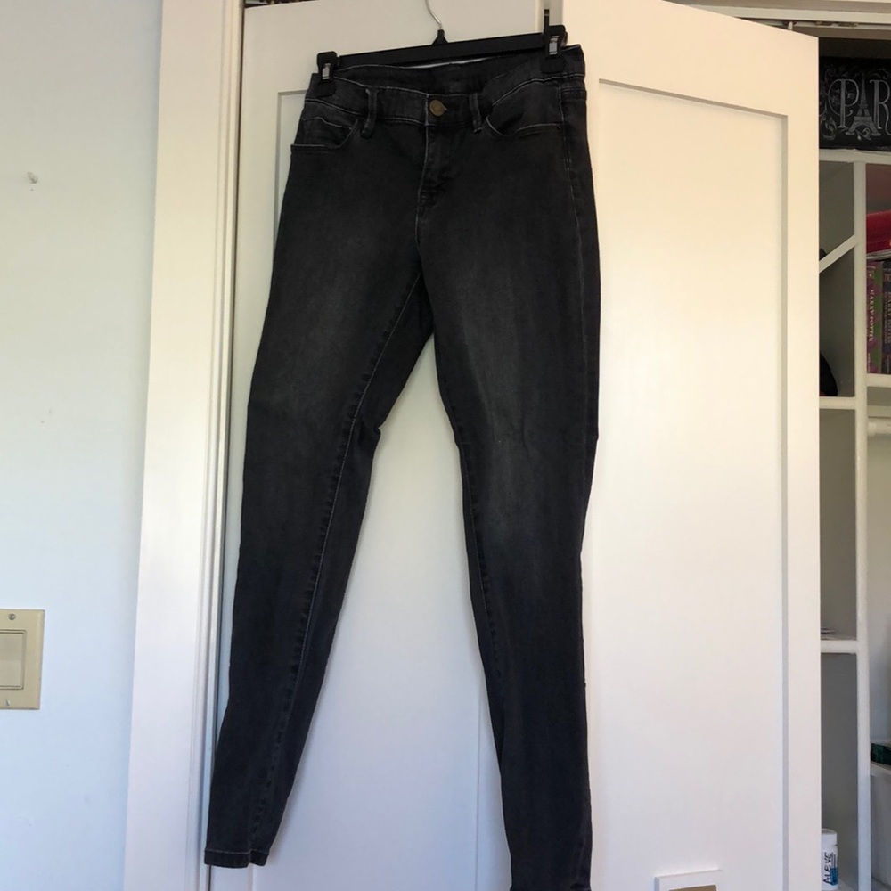 Black skinny jeans